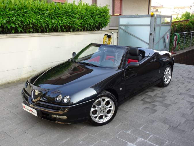 Alfa Romeo SPIDER Edizione Elegante